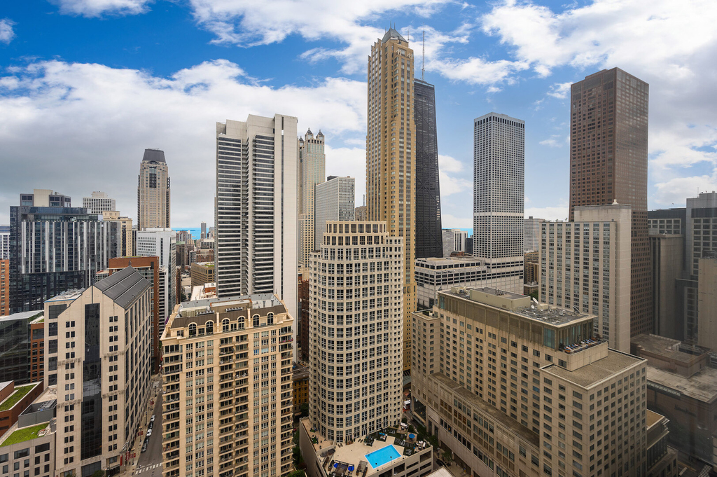 30 E Huron Street - Photo 6