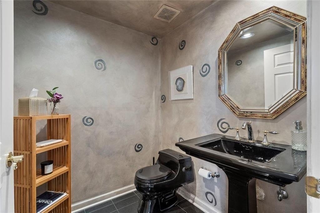 3636 Habersham Road Nw - Photo 2