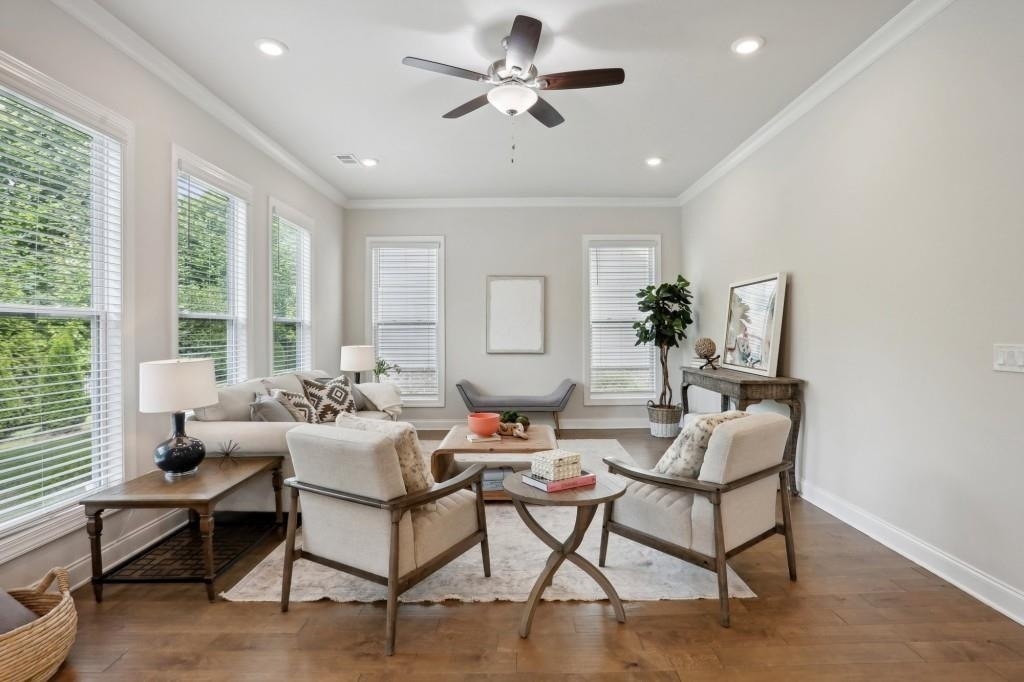 1445 Calvert Lane - Photo 3