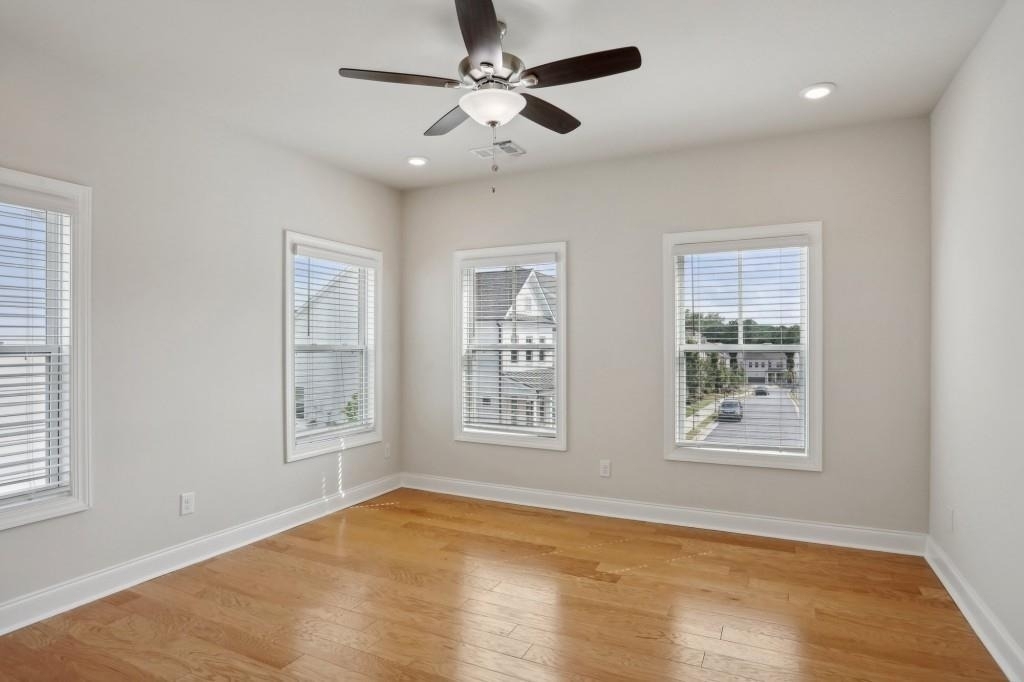 1445 Calvert Lane - Photo 14