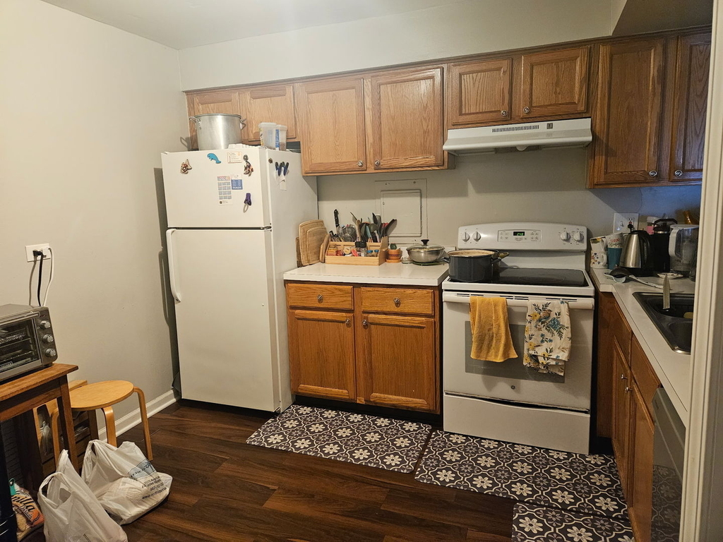 4424 Euclid Avenue - Photo 2