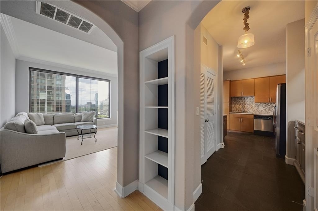 3445 Stratford Road Ne - Photo 4