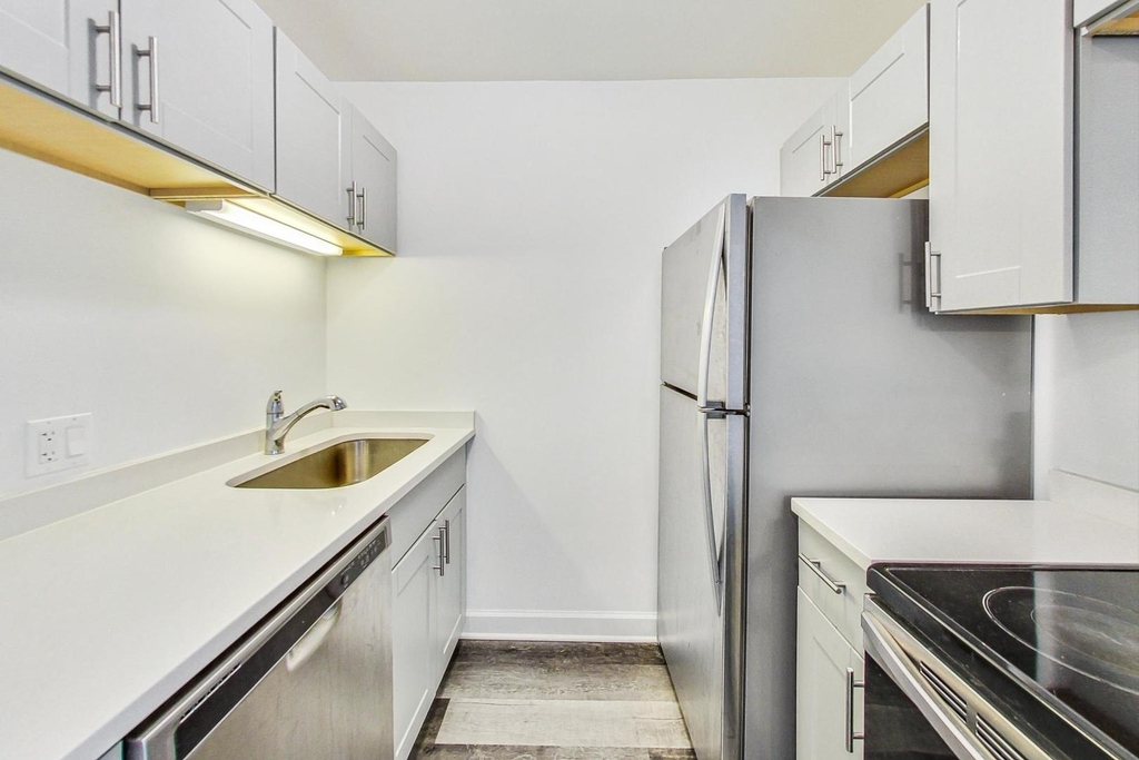 6000 N Winthrop Avenue - Photo 9
