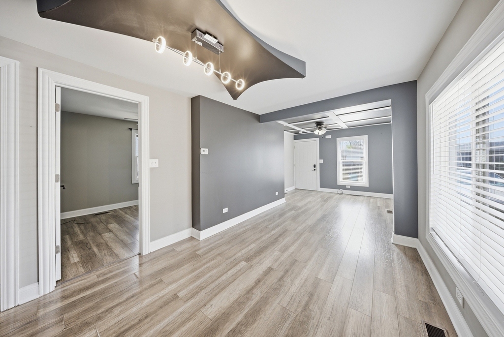 810 Superior Street - Photo 6