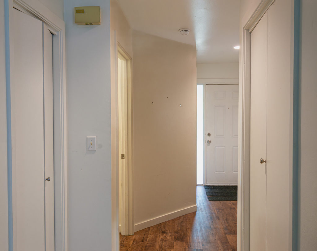 1105 E Florida Avenue - Photo 9