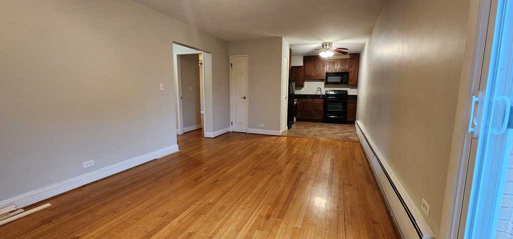 1955 Euclid Avenue - Photo 2