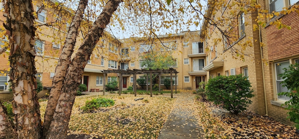 1955 Euclid Avenue - Photo 1