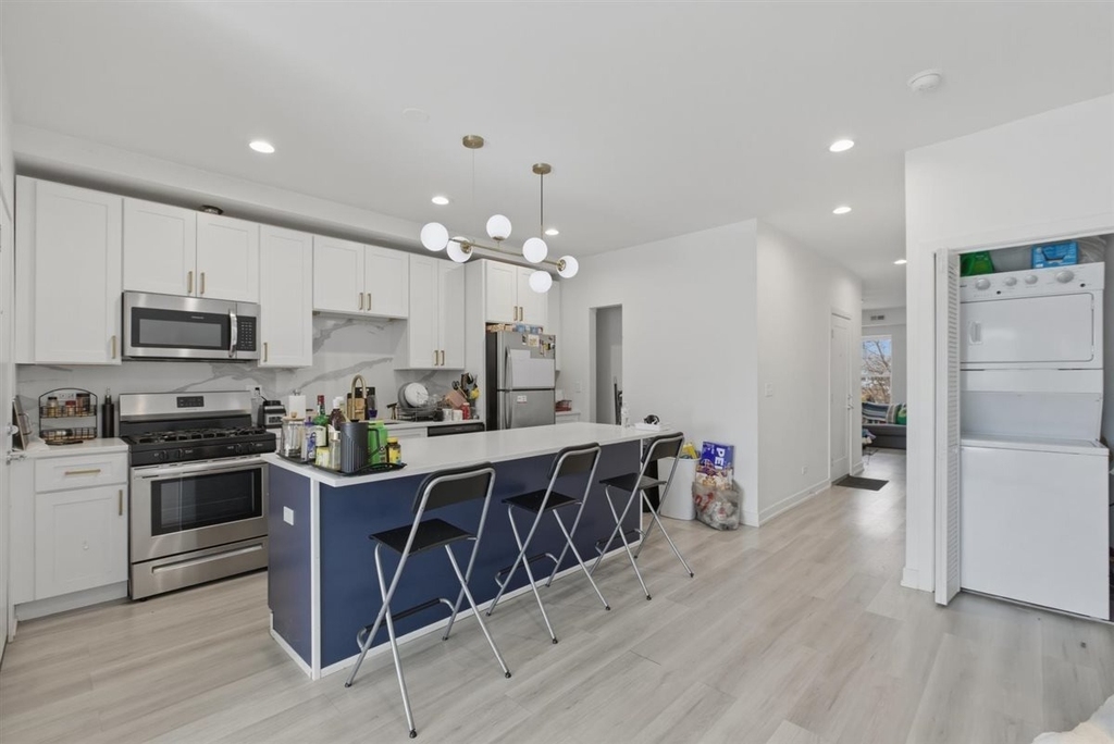 4937 N St. Louis Avenue - Photo 2
