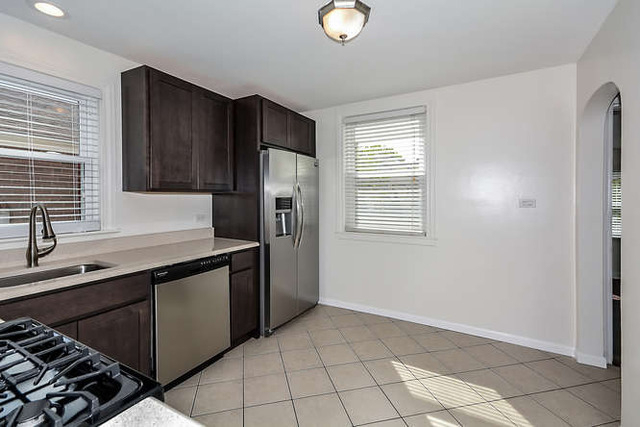 2140 Dobson Street - Photo 2