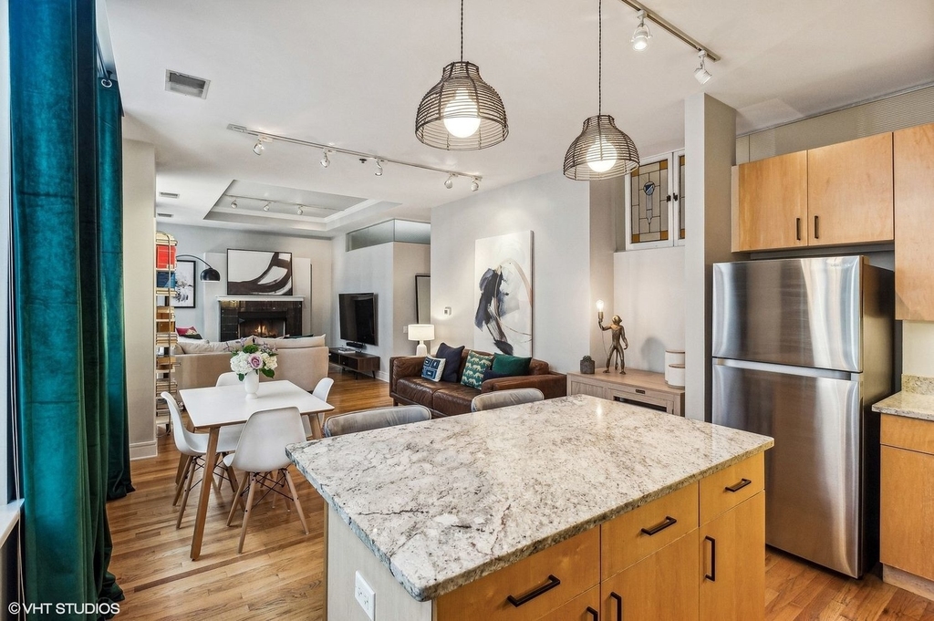 212 W Washington Street - Photo 13