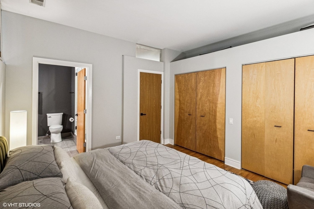 212 W Washington Street - Photo 19