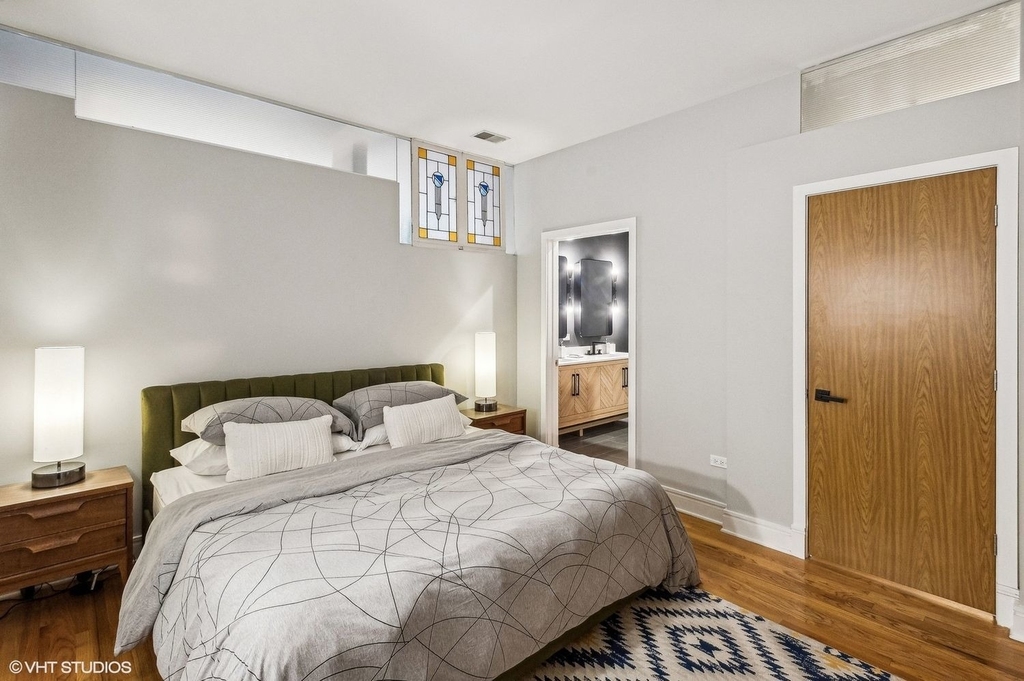 212 W Washington Street - Photo 18