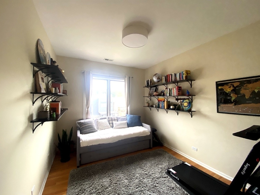 2236 W Armitage Avenue - Photo 10