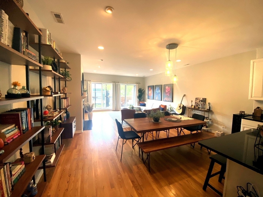 2236 W Armitage Avenue - Photo 3
