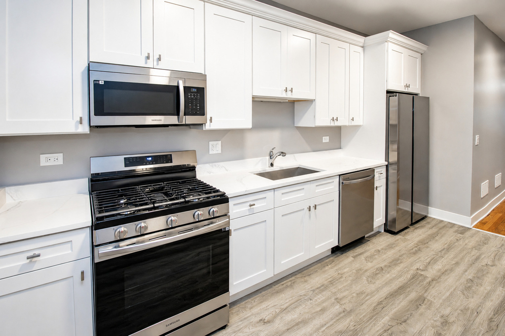 5310 S Harper Avenue - Photo 2