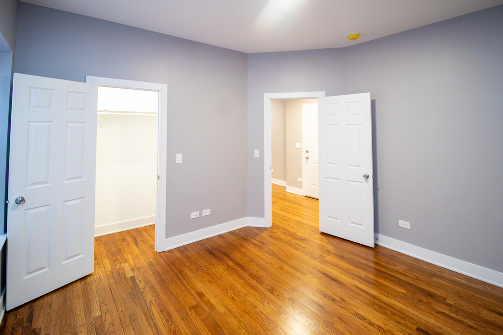 5310 S Harper Avenue - Photo 8