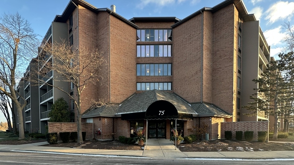 75 Kristin Circle - Photo 0