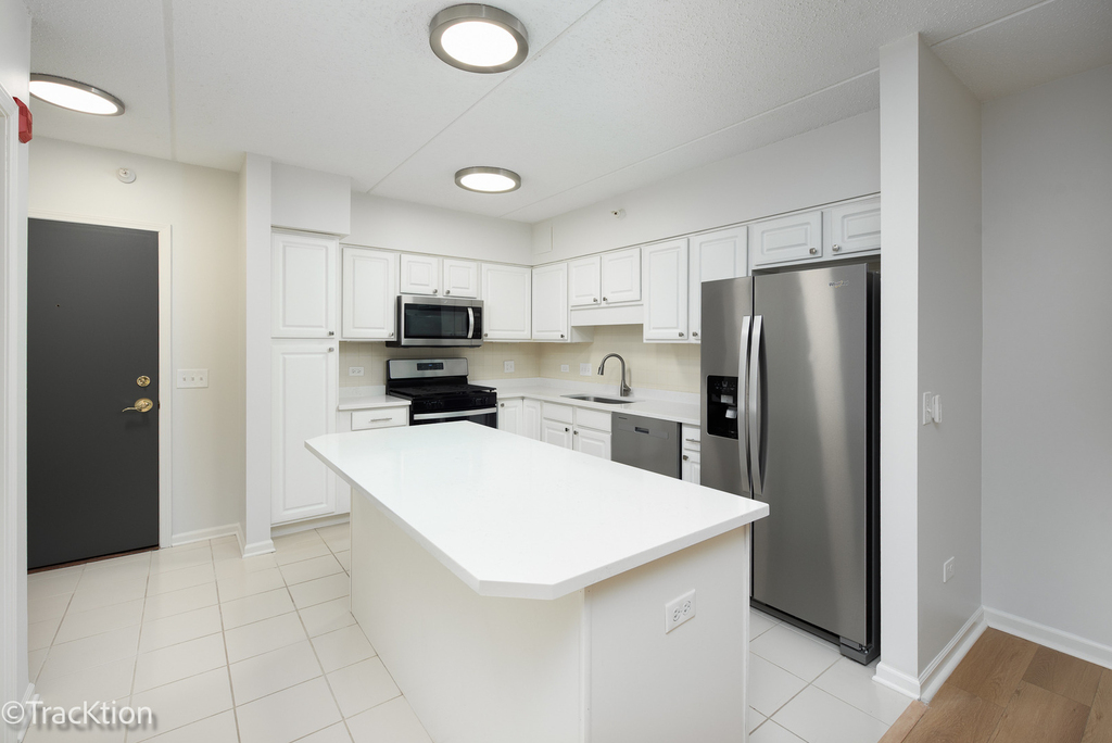 1 S Lincoln Avenue - Photo 4