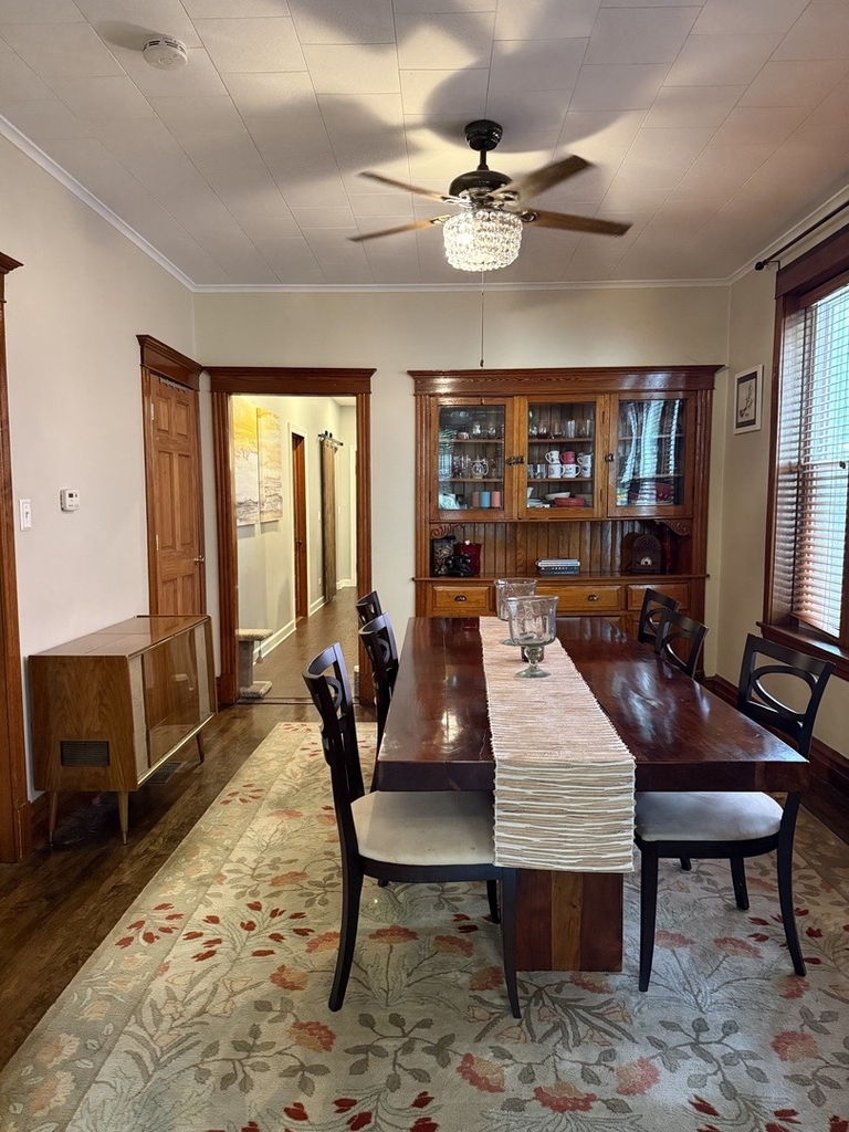 1815 N Paulina Street - Photo 3