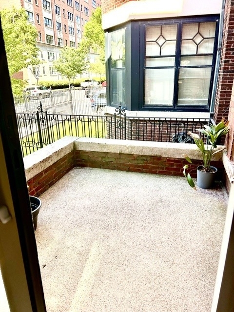 717 W Junior Terrace - Photo 15