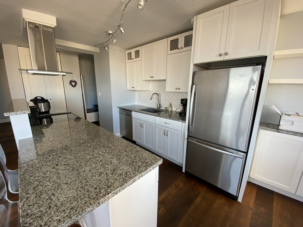 2700 N Hampden Court - Photo 9