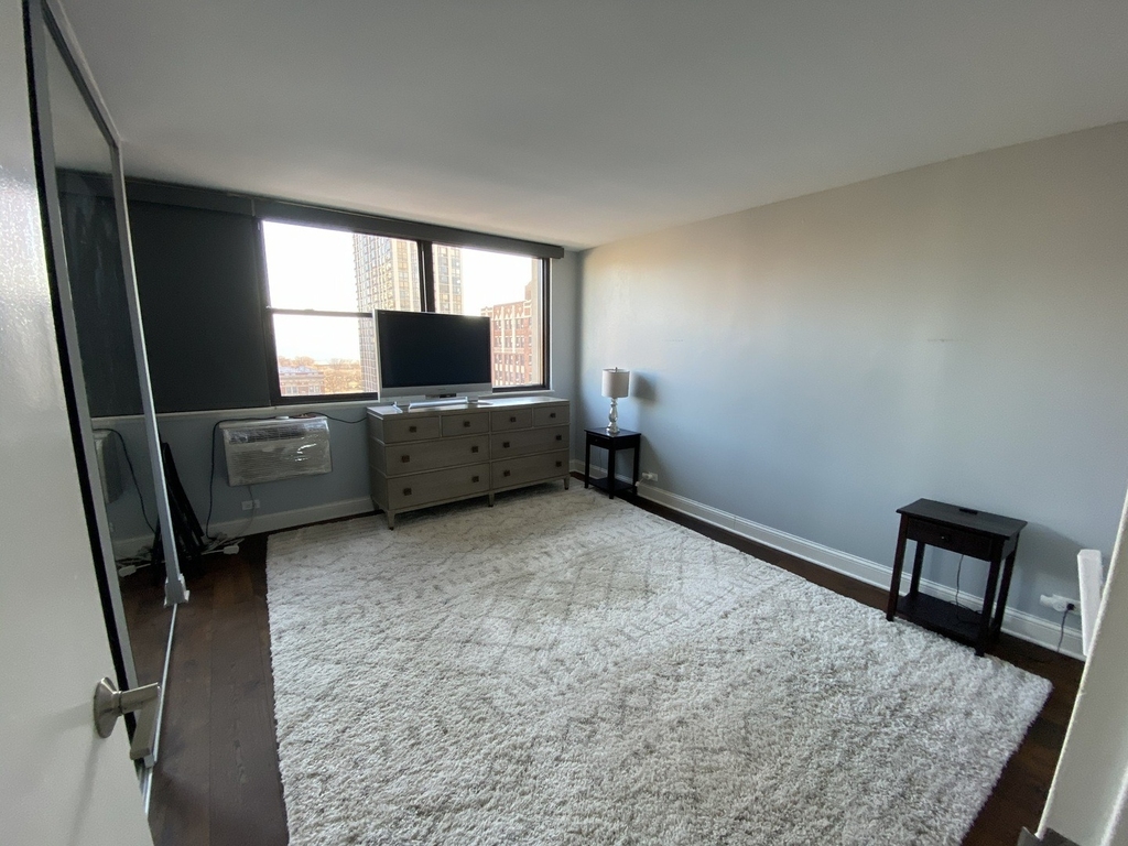 2700 N Hampden Court - Photo 16