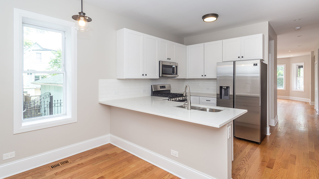 1840 N Saint Louis Avenue - Photo 10