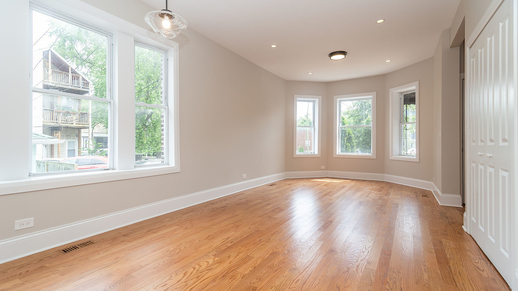 1840 N Saint Louis Avenue - Photo 4