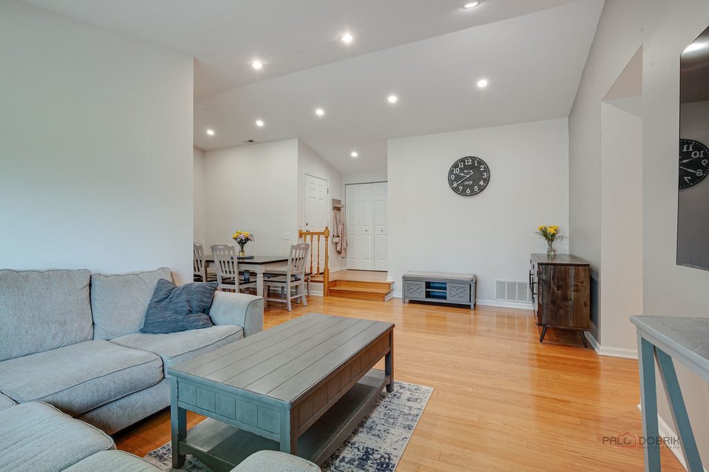 1254 Streamwood Lane - Photo 5