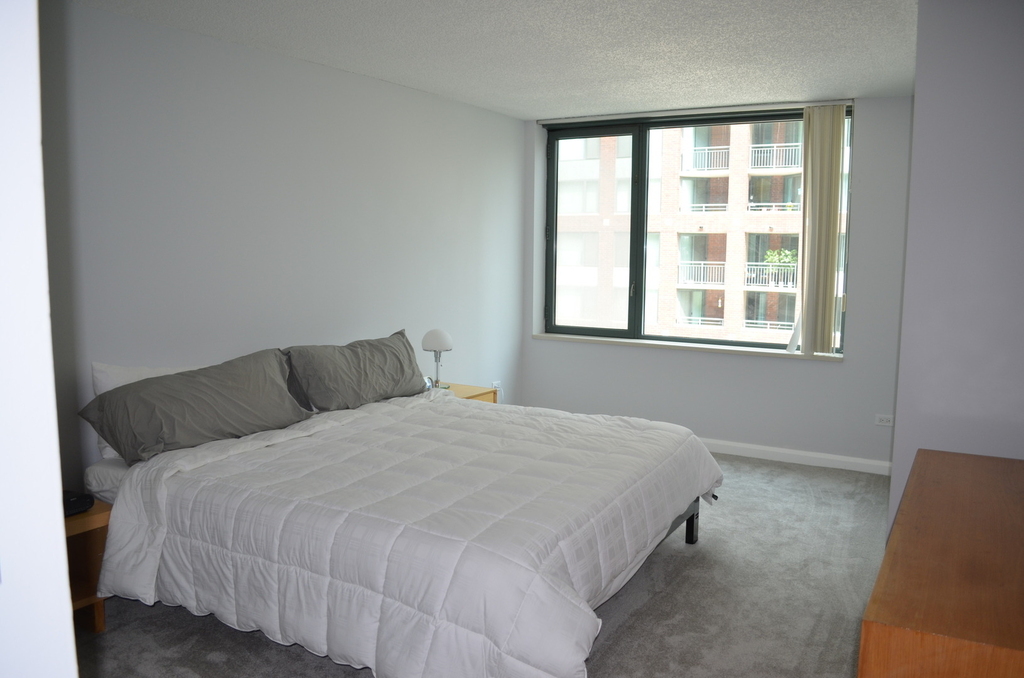 440 N Mcclurg Court - Photo 10