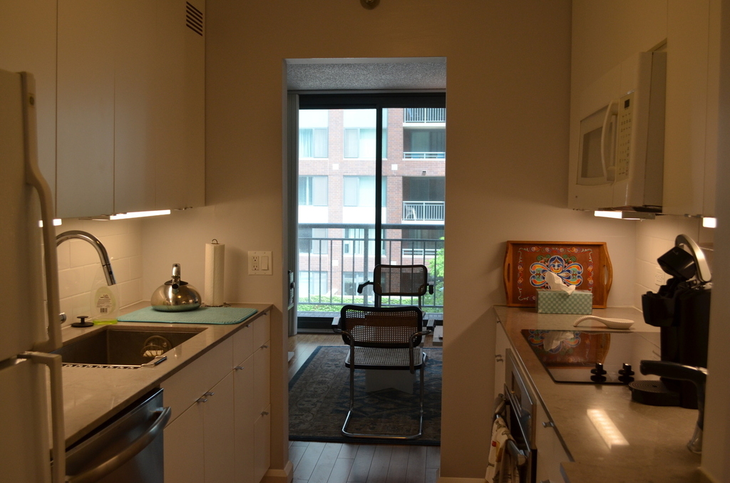 440 N Mcclurg Court - Photo 2