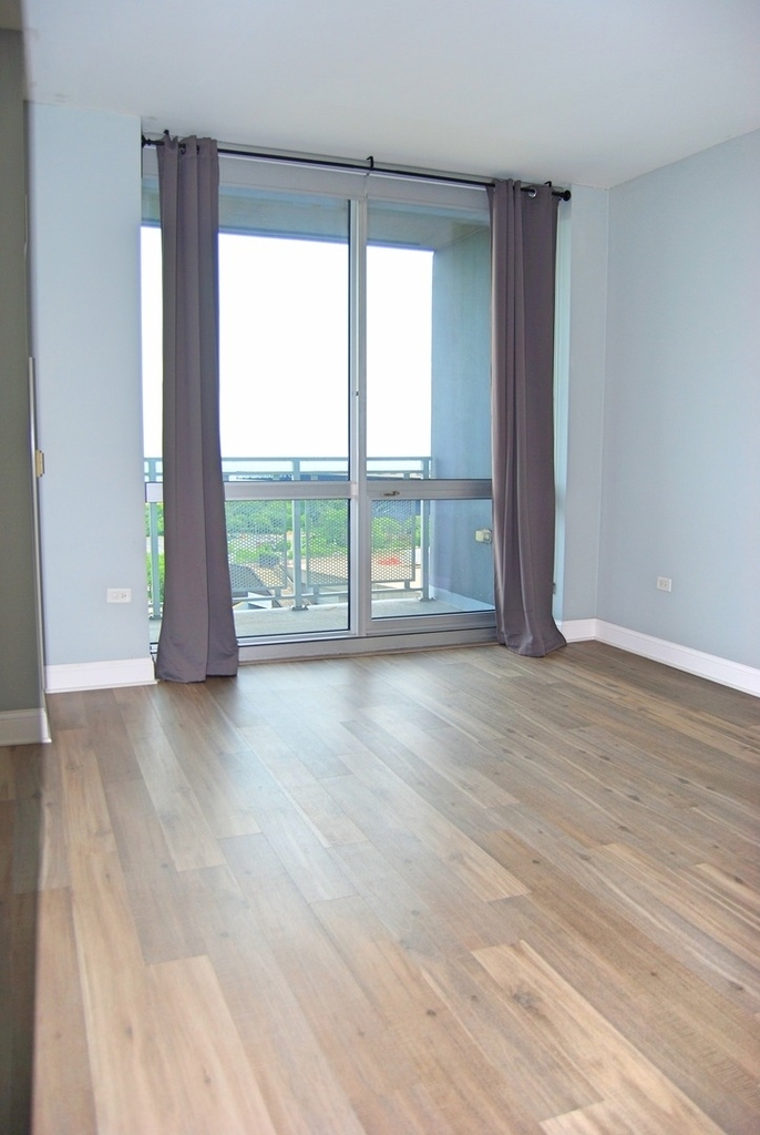 1901 S Calumet Avenue - Photo 5