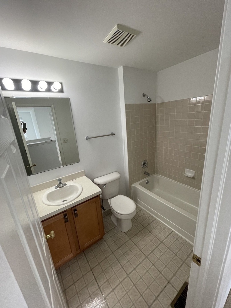 2516 Hillsboro Boulevard - Photo 22