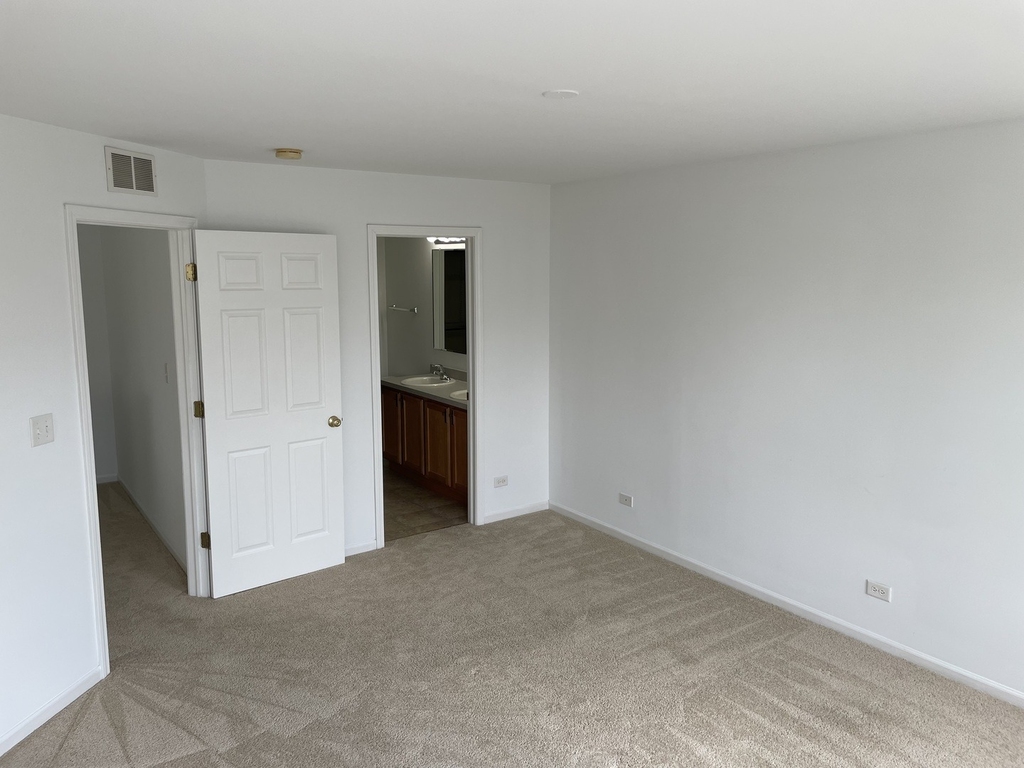 2516 Hillsboro Boulevard - Photo 14
