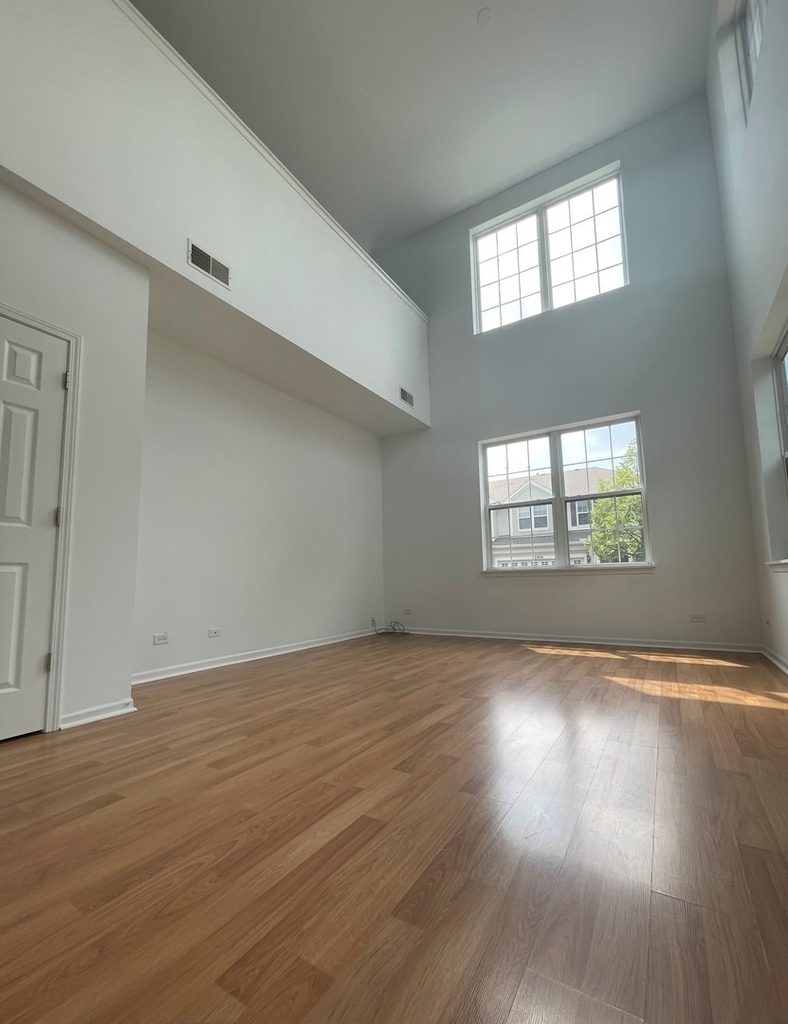 2516 Hillsboro Boulevard - Photo 6