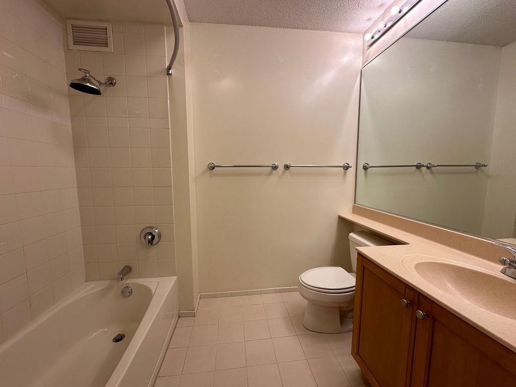 400 N La Salle Drive - Photo 5