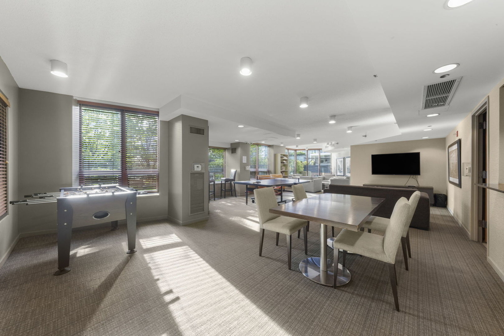 400 N La Salle Drive - Photo 12