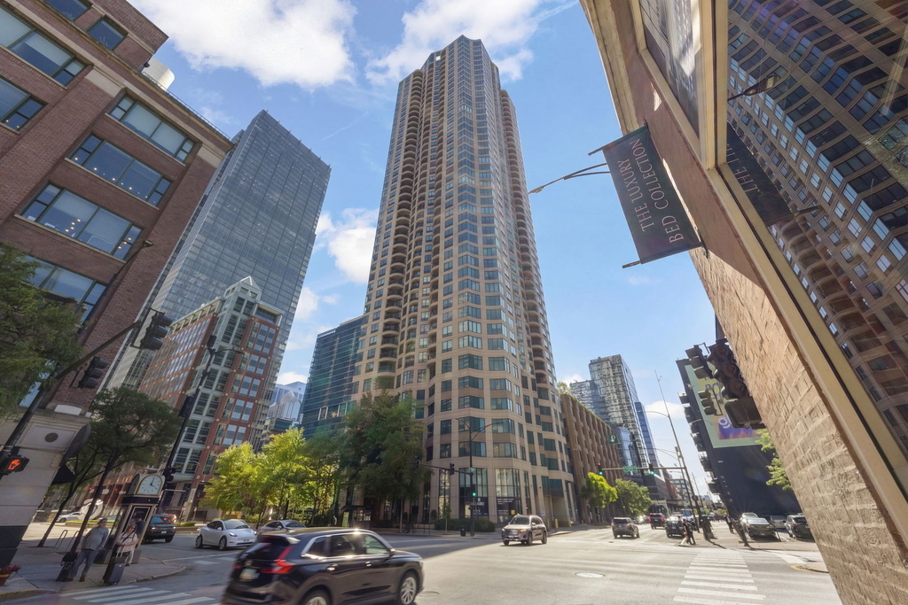 400 N La Salle Drive - Photo 14