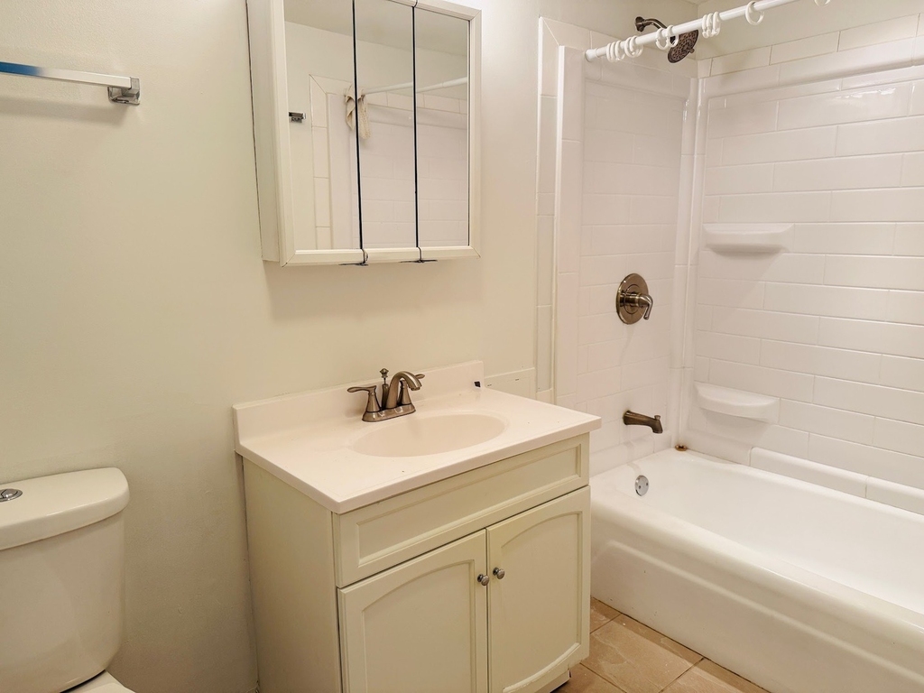 115 Marengo Avenue - Photo 12