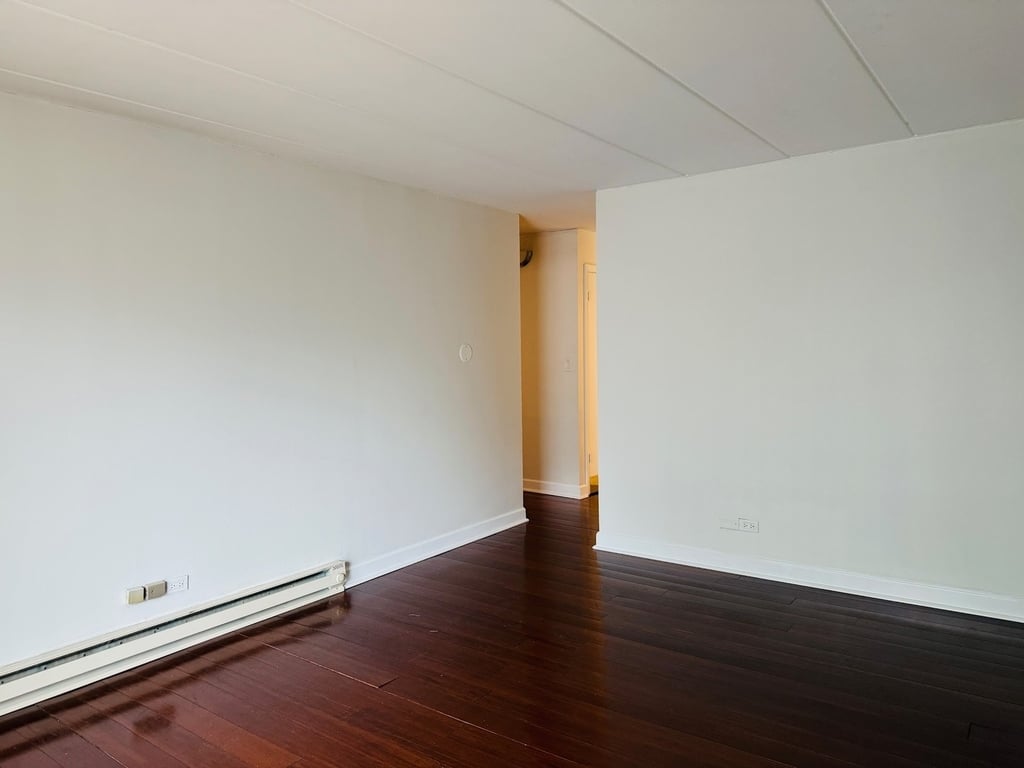 115 Marengo Avenue - Photo 3