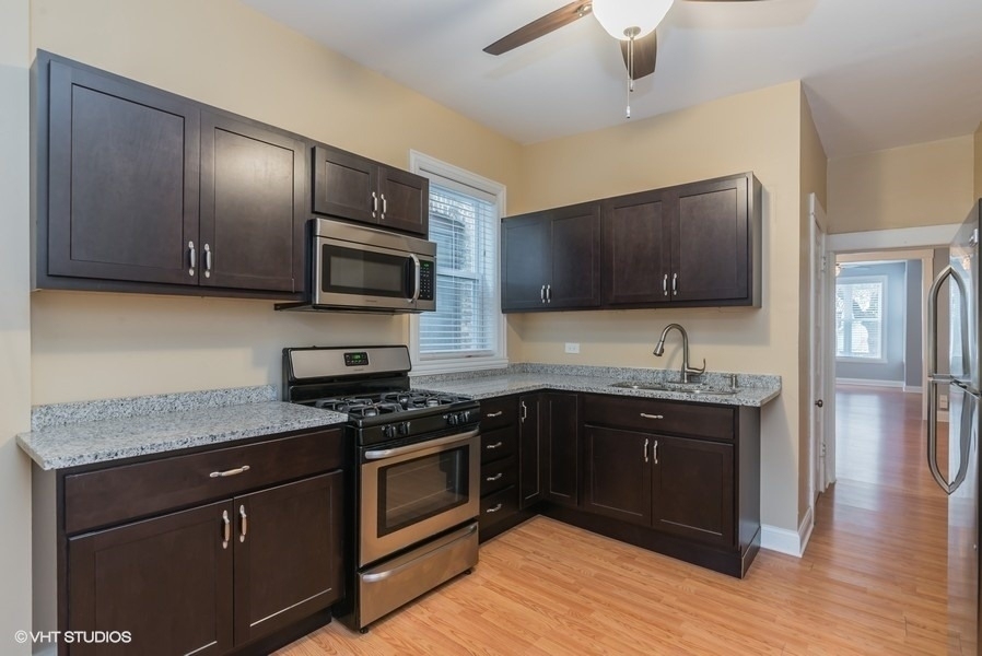 2321 N Sawyer Avenue - Photo 3
