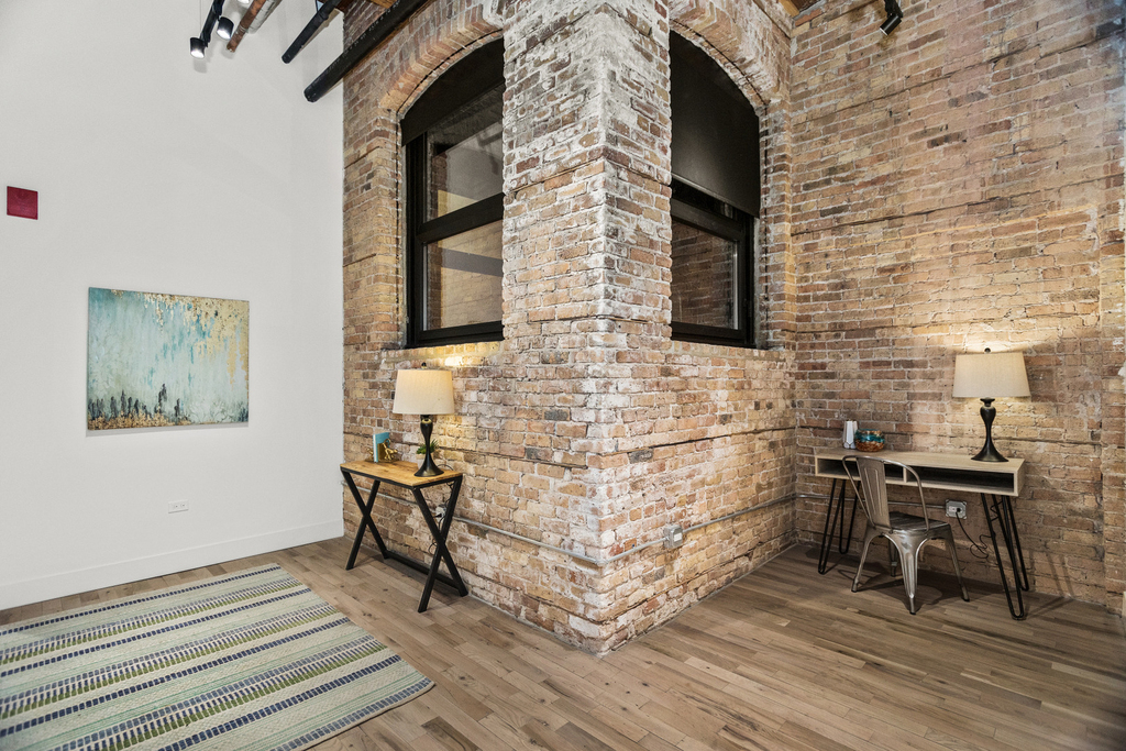 153 W Ohio Street - Photo 12