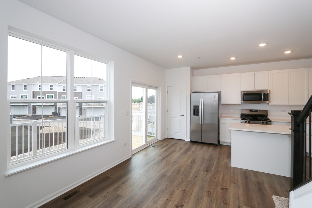 2244 Stonegate Road - Photo 15