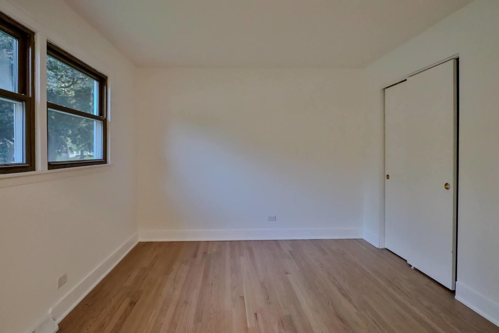 30w162 Claymore Lane - Photo 18