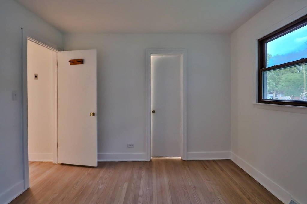 30w162 Claymore Lane - Photo 16