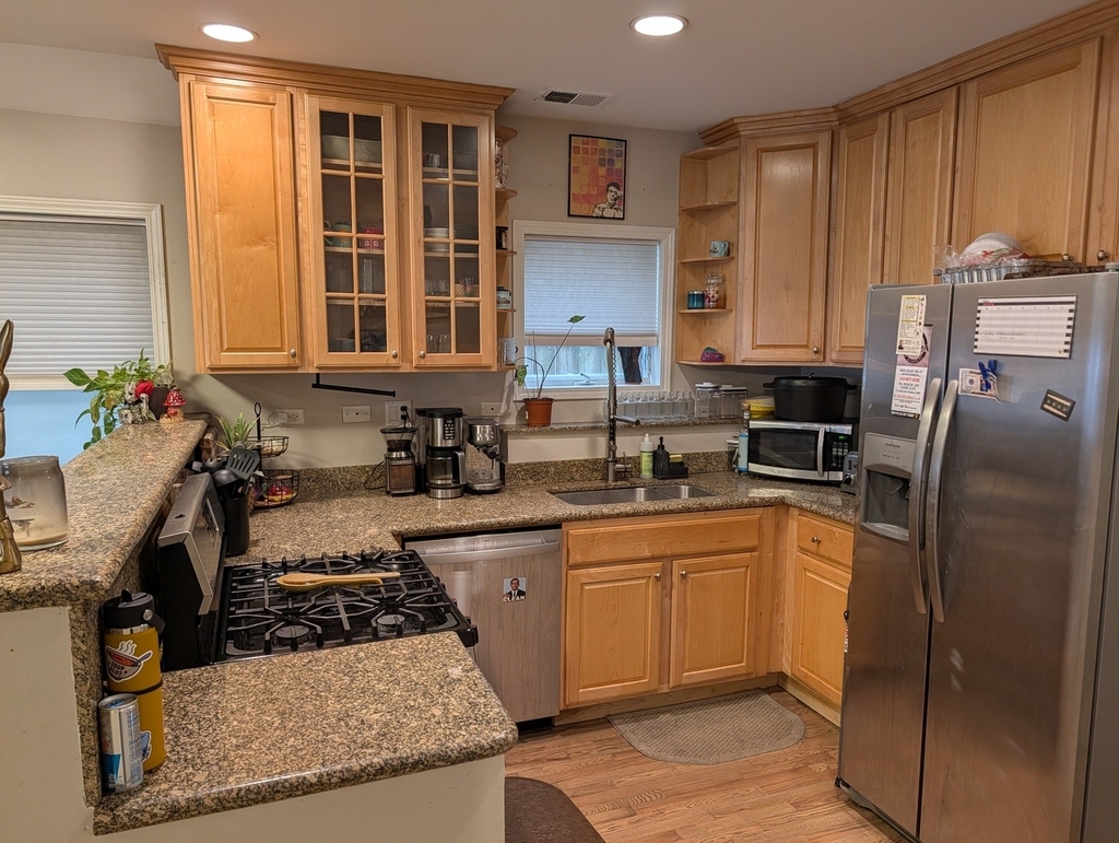 714 N Elizabeth Street - Photo 9