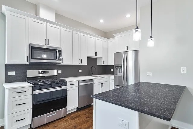 6520 S Minerva Avenue - Photo 2