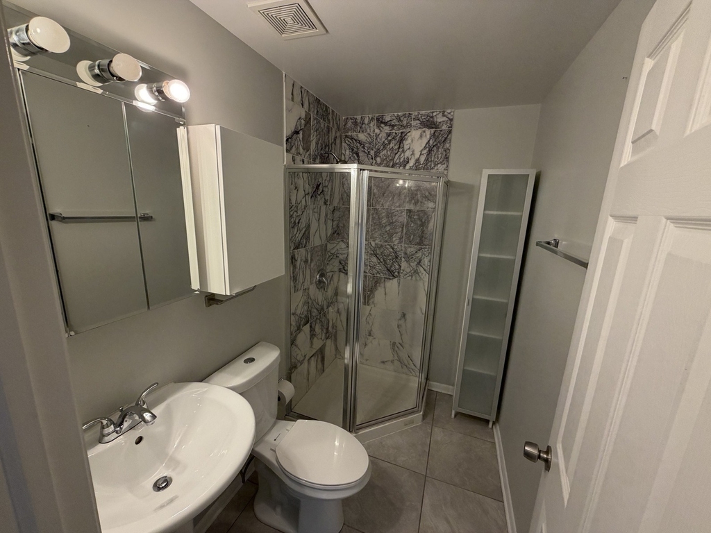 6135 N Broadway Street - Photo 9