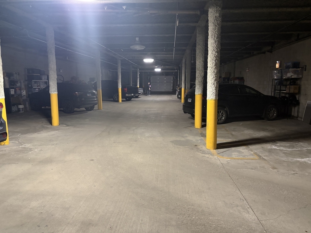6135 N Broadway Street - Photo 10