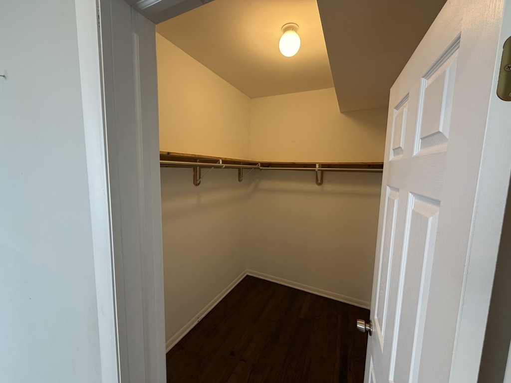 6135 N Broadway Street - Photo 7